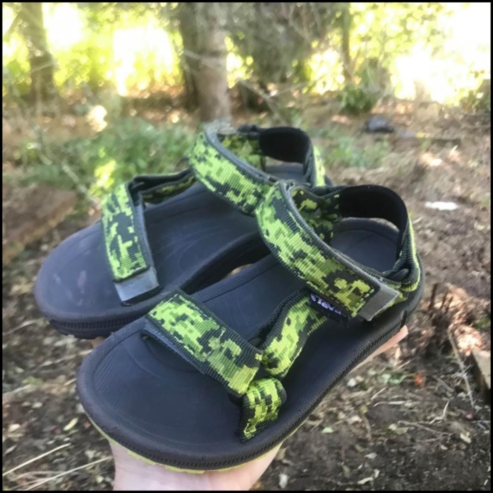 Kids Teva Hurricane 2K’s Sandals